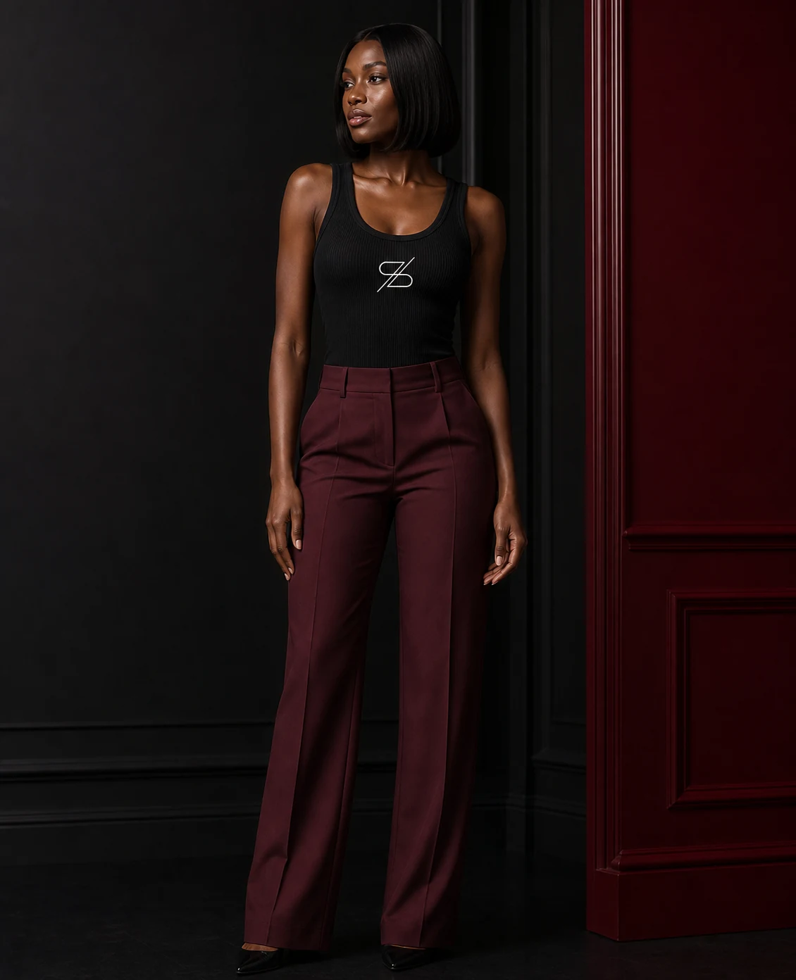 Mannequin portant un débardeur noir Shadefit avec un pantalon tailleur